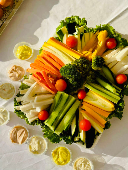 PLATEAU DE CRUDITÉS + SAUCES